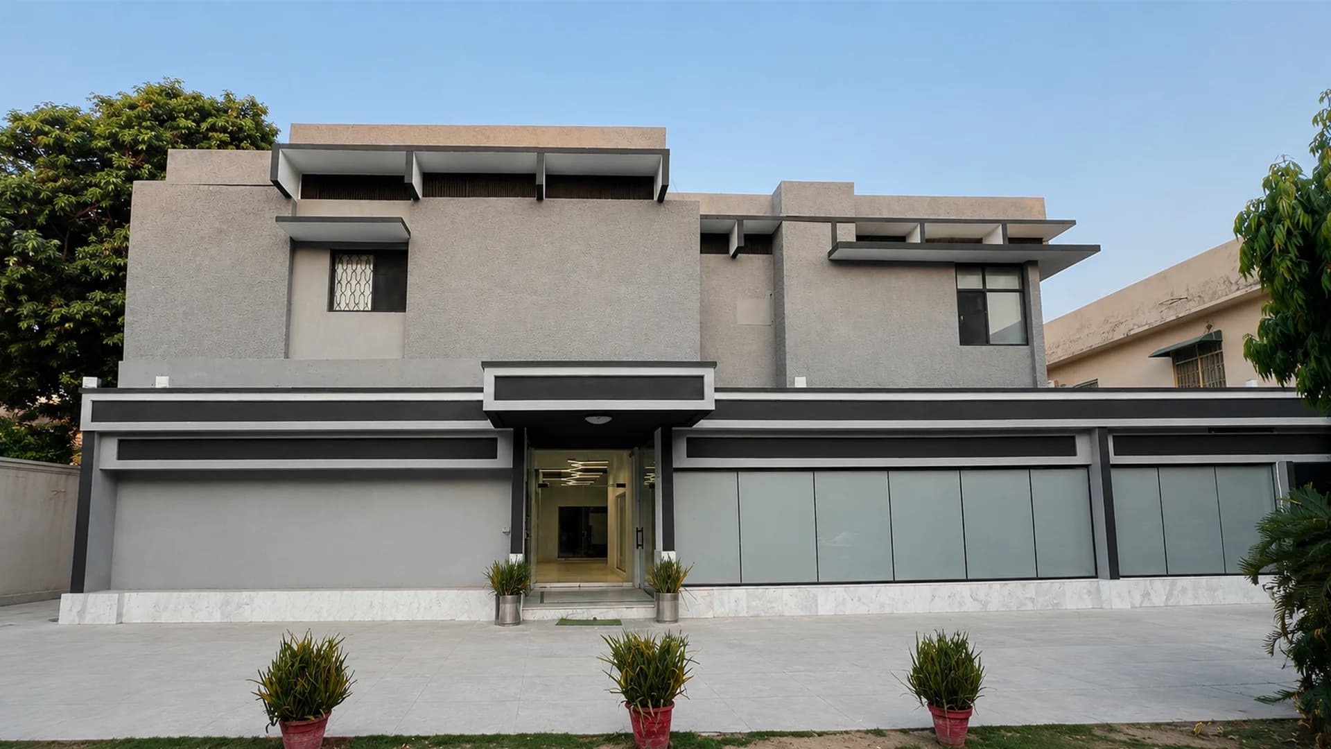 Exterior view of the Clustox office building